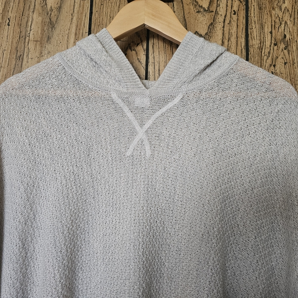 NWOT GARNET HILL Textured Hoodie Poncho in Oatmeal - Large / X-Large - Picture 4 of 7